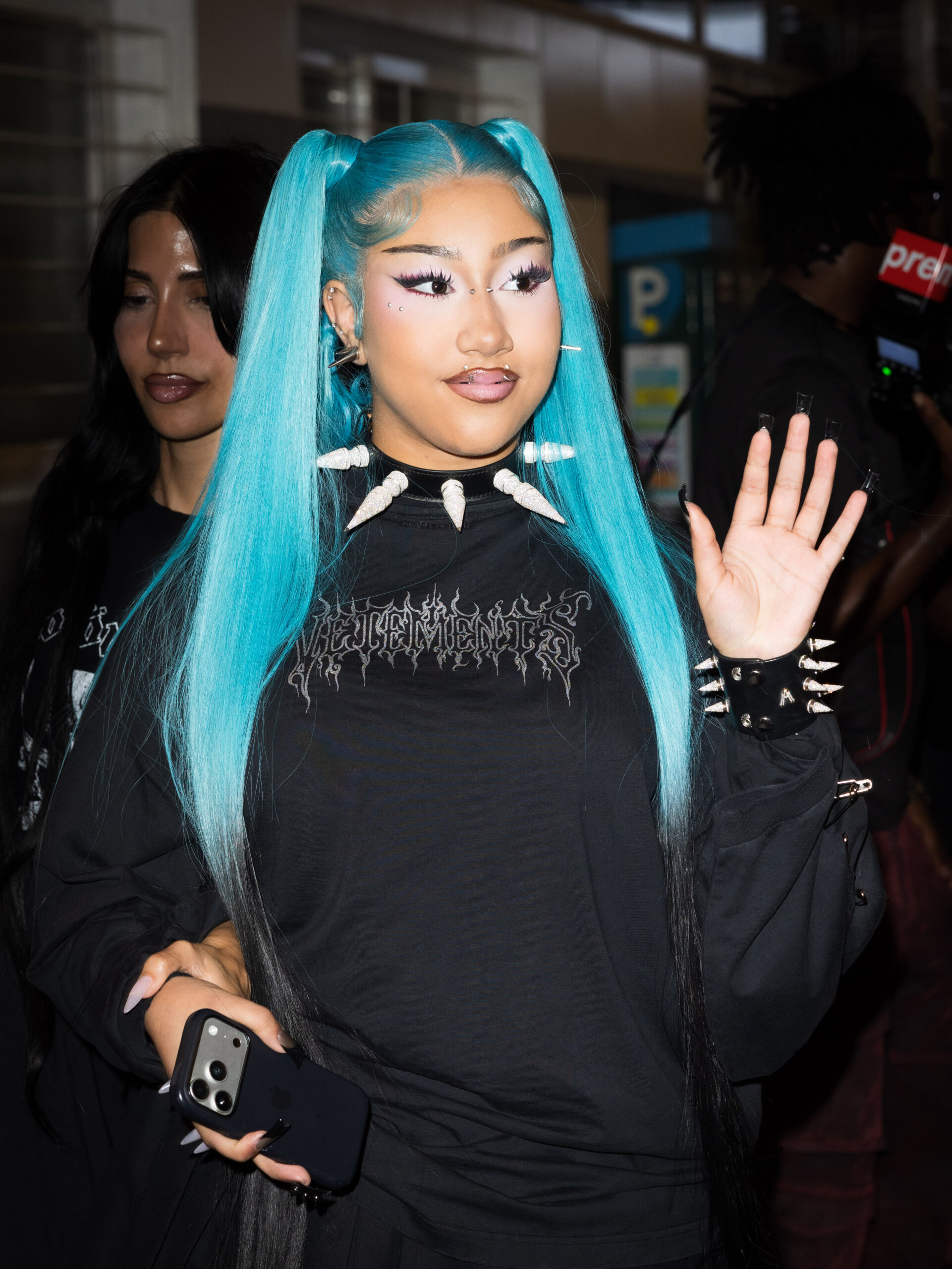 Some netizens felt angry on her behalf rather than at her for her appearance. | Source: Getty Images